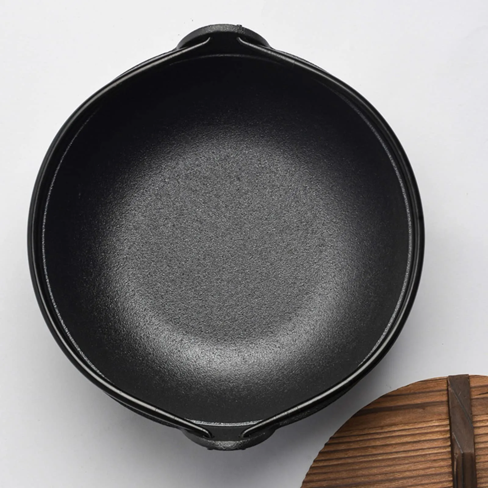 29cm Cast Iron Sukiyaki Shabu Shabu Pot with Wooden Lid