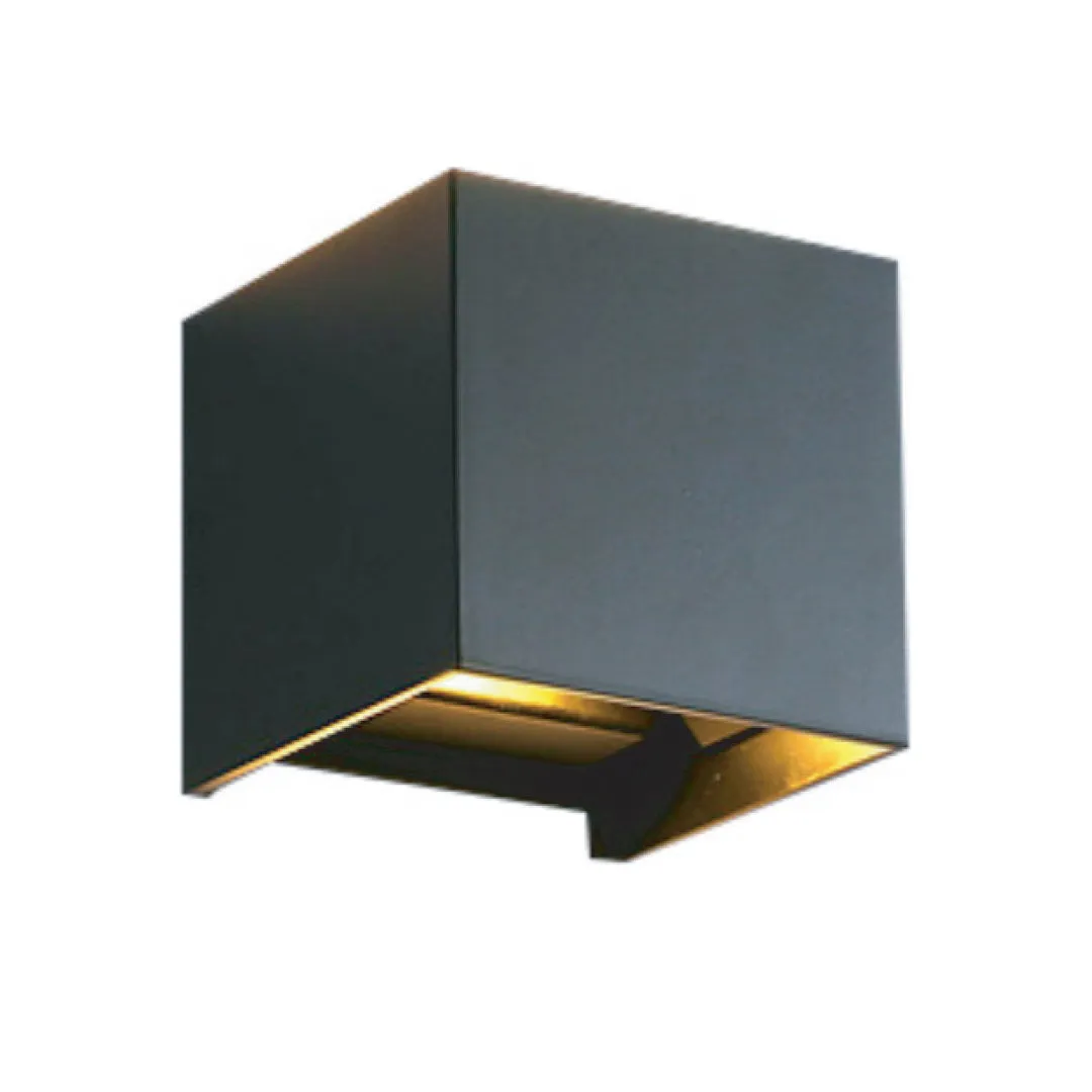 Black Square 6 Watts Wall Light