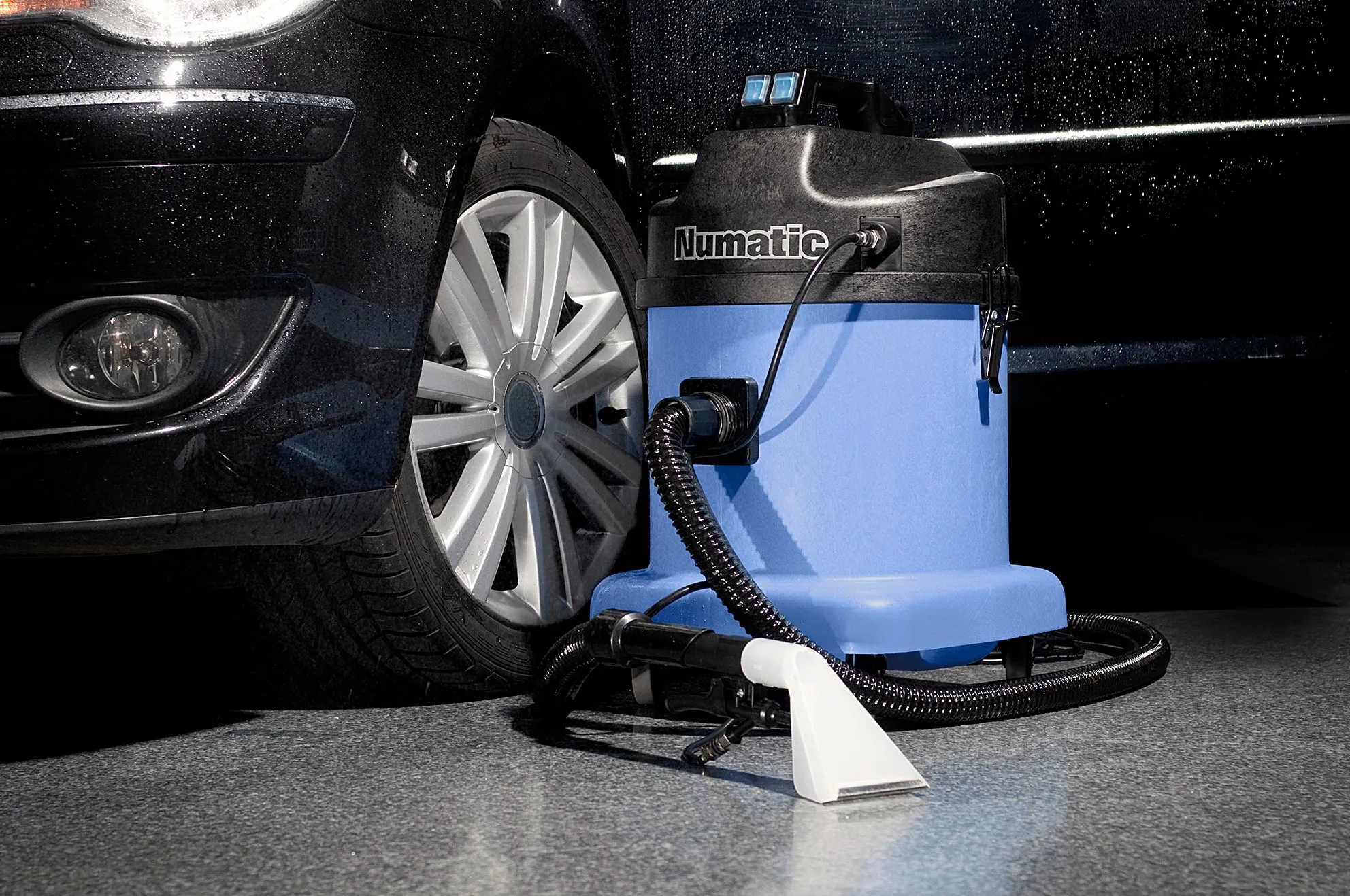 CTD570 Industrial Carpet & Upholstery Valeting Cleaner - Numatic