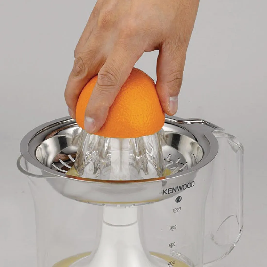 GN685 Kenwood Juicer and Citrus Press JE290