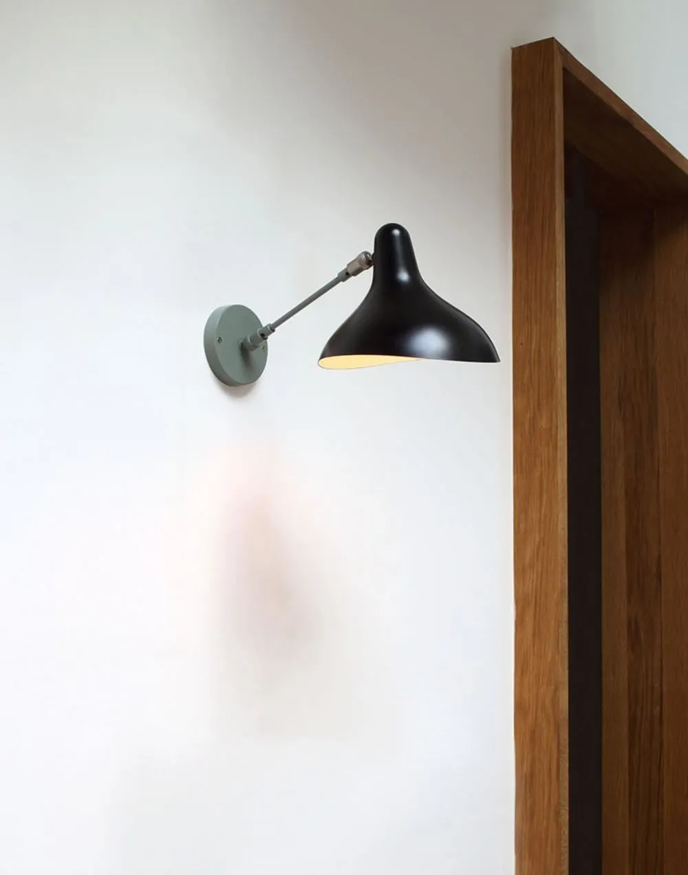 Mantis BS5 wall light