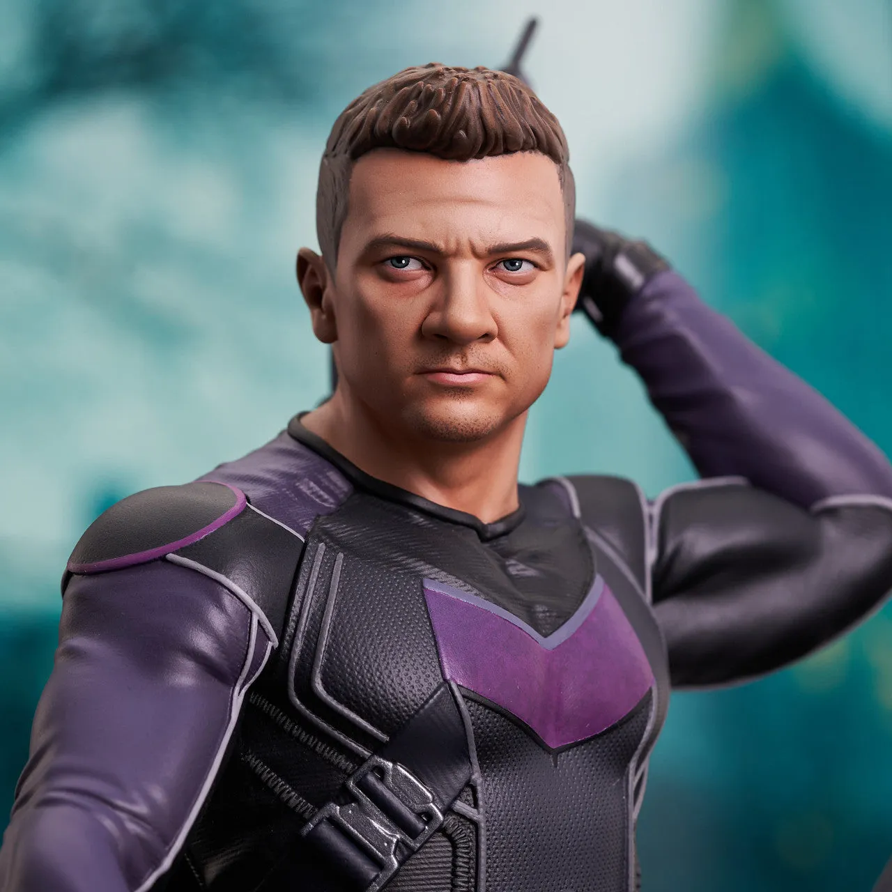 Marvel Hawkeye 1:6 Scale Mini-Bust by Diamond Gallery