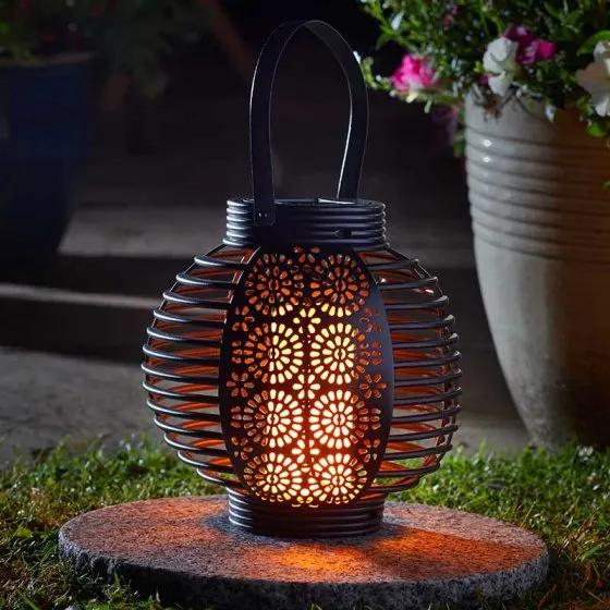 Smart Solar Ferrara Flaming Lantern