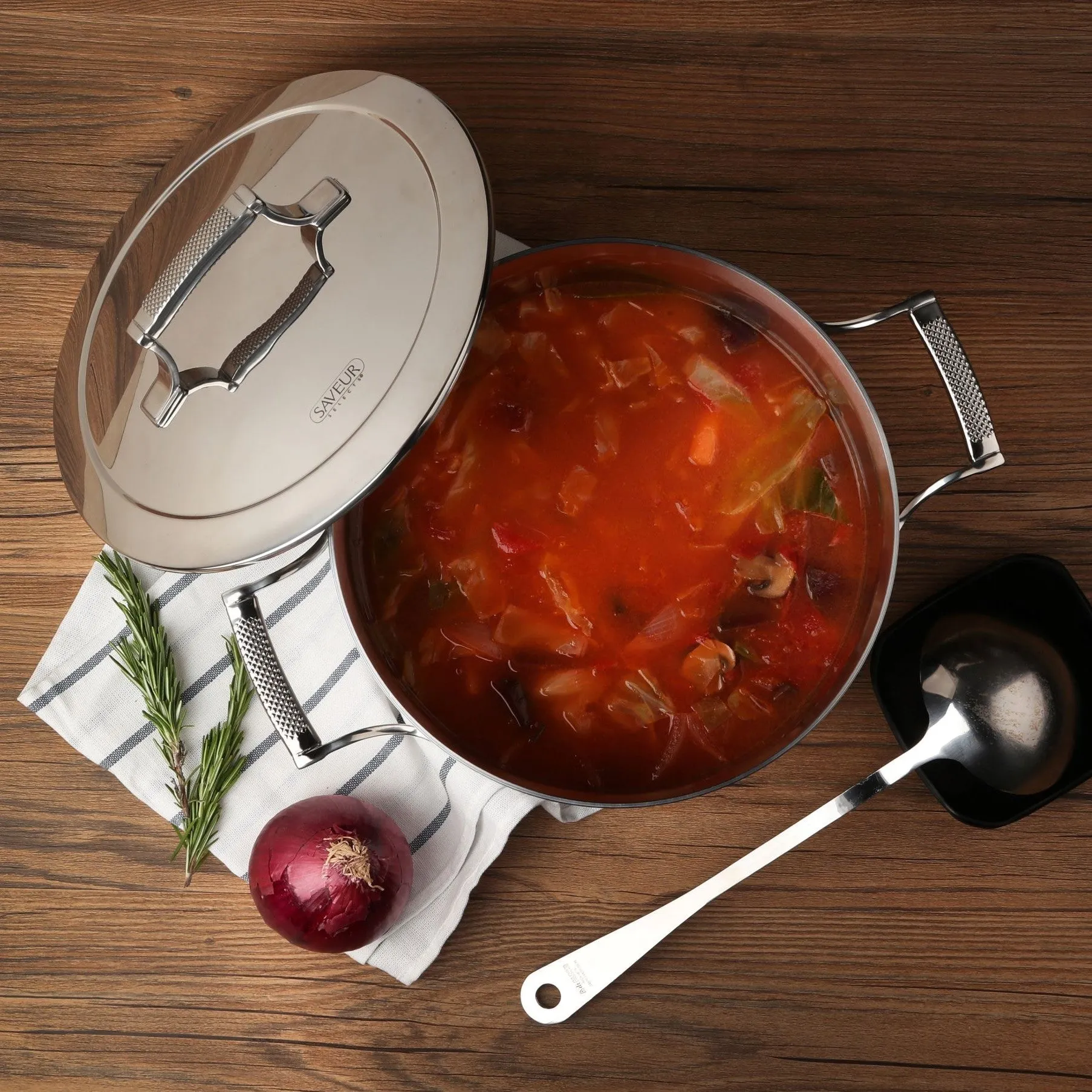 Tri-ply Stainless Steel Stockpot with Insulated Lid, 25cm